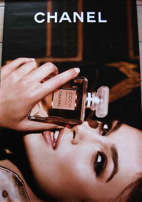 chanel parfum poster